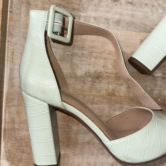 ROMINA Heels - Picture 2 of 7